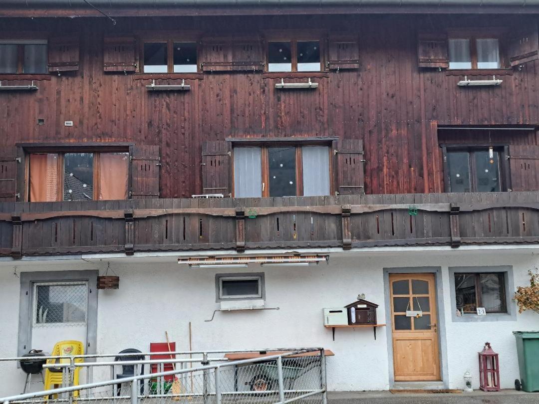 Chez Ninfa Apartment Villeret Luaran gambar
